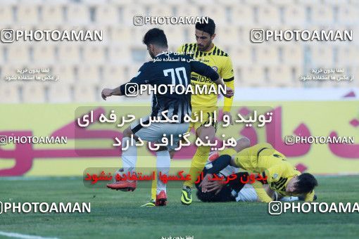 1014683, Tehran, [*parameter:4*], لیگ برتر فوتبال ایران، Persian Gulf Cup، Week 20، Second Leg، Naft Tehran 4 v 1 Siah Jamegan on 2018/01/19 at Takhti Stadium