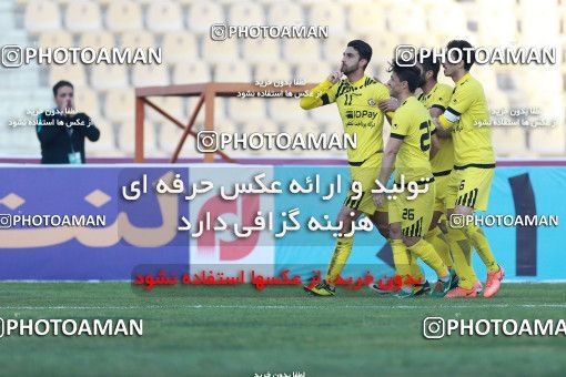 1014968, Tehran, [*parameter:4*], Iran Pro League، Persian Gulf Cup، 2017-18 season، Second Leg، Week 20، Naft Tehran 4 v ۱ Siah Jamegan on 2018/01/19 at Takhti Stadium