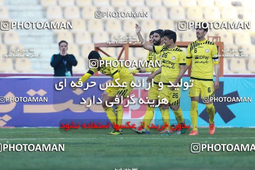 1014587, Tehran, [*parameter:4*], Iran Pro League، Persian Gulf Cup، 2017-18 season، Second Leg، Week 20، Naft Tehran 4 v ۱ Siah Jamegan on 2018/01/19 at Takhti Stadium