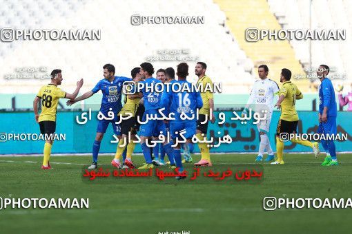 1015966, Tehran, [*parameter:4*], Iran Pro League، Persian Gulf Cup، 2017-18 season، Second Leg، Week 21، Esteghlal 4 v ۰ Pars Jonoubi Jam on 2018/01/25 at Azadi Stadium