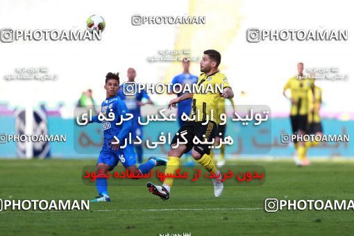 1016432, Tehran, [*parameter:4*], Iran Pro League، Persian Gulf Cup، 2017-18 season، Second Leg، Week 21، Esteghlal 4 v ۰ Pars Jonoubi Jam on 2018/01/25 at Azadi Stadium