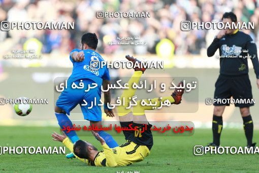 1016279, Tehran, [*parameter:4*], Iran Pro League، Persian Gulf Cup، 2017-18 season، Second Leg، Week 21، Esteghlal 4 v ۰ Pars Jonoubi Jam on 2018/01/25 at Azadi Stadium