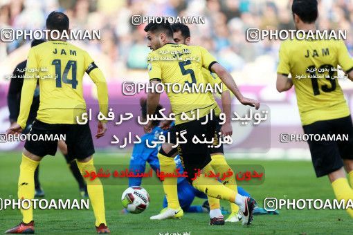 1017081, Tehran, [*parameter:4*], Iran Pro League، Persian Gulf Cup، 2017-18 season، Second Leg، Week 21، Esteghlal 4 v ۰ Pars Jonoubi Jam on 2018/01/25 at Azadi Stadium