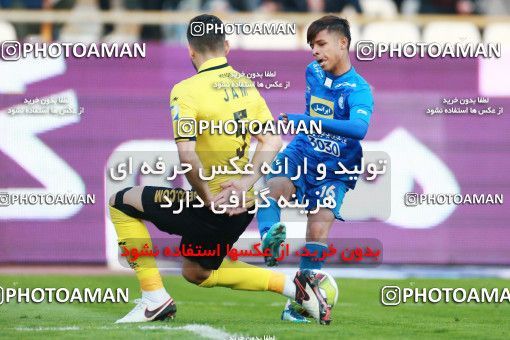 1016538, Tehran, [*parameter:4*], Iran Pro League، Persian Gulf Cup، 2017-18 season، Second Leg، Week 21، Esteghlal 4 v ۰ Pars Jonoubi Jam on 2018/01/25 at Azadi Stadium