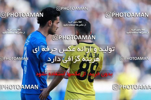 1078323, Tehran, [*parameter:4*], Iran Pro League، Persian Gulf Cup، 2017-18 season، Second Leg، Week 21، Esteghlal 4 v ۰ Pars Jonoubi Jam on 2018/01/25 at Azadi Stadium