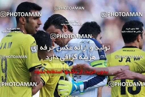 1077326, Tehran, [*parameter:4*], Iran Pro League، Persian Gulf Cup، 2017-18 season، Second Leg، Week 21، Esteghlal 4 v ۰ Pars Jonoubi Jam on 2018/01/25 at Azadi Stadium