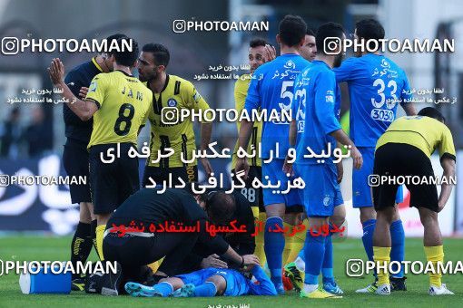 1078187, Tehran, [*parameter:4*], Iran Pro League، Persian Gulf Cup، 2017-18 season، Second Leg، Week 21، Esteghlal 4 v ۰ Pars Jonoubi Jam on 2018/01/25 at Azadi Stadium