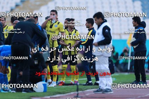 1077976, Tehran, [*parameter:4*], Iran Pro League، Persian Gulf Cup، 2017-18 season، Second Leg، Week 21، Esteghlal 4 v ۰ Pars Jonoubi Jam on 2018/01/25 at Azadi Stadium