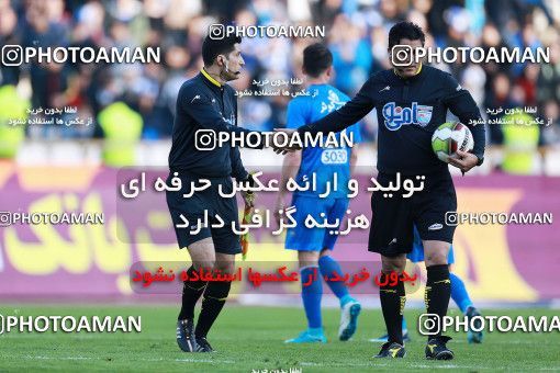 1077857, Tehran, [*parameter:4*], Iran Pro League، Persian Gulf Cup، 2017-18 season، Second Leg، Week 21، Esteghlal 4 v ۰ Pars Jonoubi Jam on 2018/01/25 at Azadi Stadium