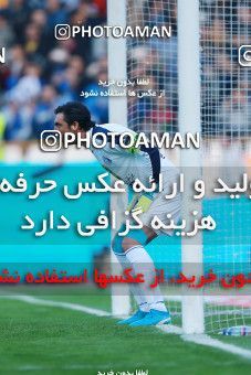 1077323, Tehran, [*parameter:4*], Iran Pro League، Persian Gulf Cup، 2017-18 season، Second Leg، Week 21، Esteghlal 4 v ۰ Pars Jonoubi Jam on 2018/01/25 at Azadi Stadium