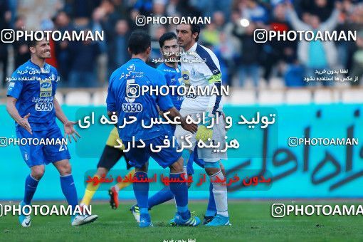 1077898, Tehran, [*parameter:4*], Iran Pro League، Persian Gulf Cup، 2017-18 season، Second Leg، Week 21، Esteghlal 4 v ۰ Pars Jonoubi Jam on 2018/01/25 at Azadi Stadium