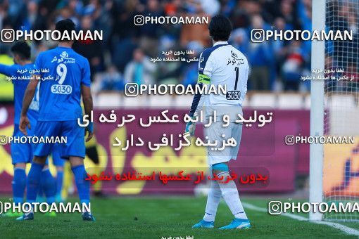 1077465, Tehran, [*parameter:4*], Iran Pro League، Persian Gulf Cup، 2017-18 season، Second Leg، Week 21، Esteghlal 4 v ۰ Pars Jonoubi Jam on 2018/01/25 at Azadi Stadium