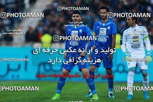 1077442, Tehran, [*parameter:4*], Iran Pro League، Persian Gulf Cup، 2017-18 season، Second Leg، Week 21، Esteghlal 4 v ۰ Pars Jonoubi Jam on 2018/01/25 at Azadi Stadium