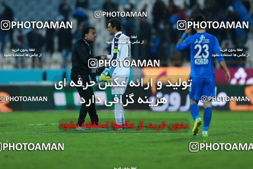 1077889, Tehran, [*parameter:4*], Iran Pro League، Persian Gulf Cup، 2017-18 season، Second Leg، Week 21، Esteghlal 4 v ۰ Pars Jonoubi Jam on 2018/01/25 at Azadi Stadium