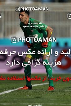 1020404, Tehran, [*parameter:4*], لیگ برتر فوتبال ایران، Persian Gulf Cup، Week 22، Second Leg، Naft Tehran 1 v 1 Paykan on 2018/02/01 at Takhti Stadium