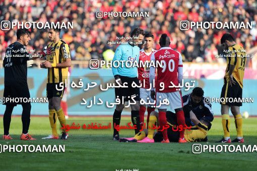 1020592, Tehran, [*parameter:4*], Iran Pro League، Persian Gulf Cup، 2017-18 season، Second Leg، Week 22، Persepolis 2 v ۰ Sepahan on 2018/02/02 at Azadi Stadium