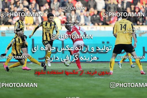 1020529, Tehran, [*parameter:4*], Iran Pro League، Persian Gulf Cup، 2017-18 season، Second Leg، Week 22، Persepolis 2 v ۰ Sepahan on 2018/02/02 at Azadi Stadium