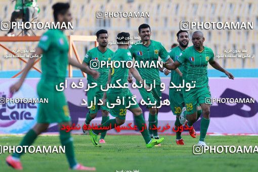 1023001, Tehran, [*parameter:4*], Iran Pro League، Persian Gulf Cup، 2017-18 season، Second Leg، Week 24، Naft Tehran ۱ v ۱ Sanat Naft Abadan on 2018/02/23 at Takhti Stadium