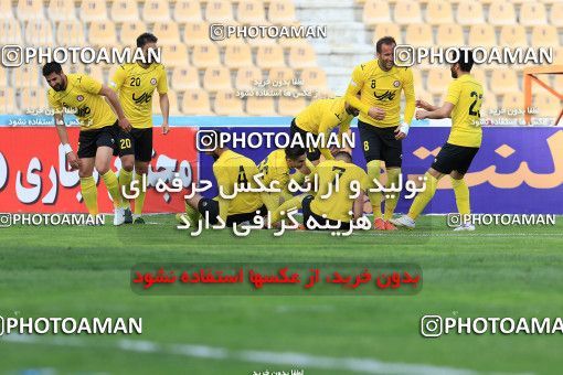 1079896, Tehran, [*parameter:4*], Iran Pro League، Persian Gulf Cup، 2017-18 season، Second Leg، Week 24، Naft Tehran ۱ v ۱ Sanat Naft Abadan on 2018/02/23 at Takhti Stadium