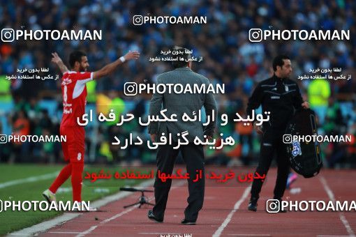 1069371, Tehran, Iran, لیگ برتر فوتبال ایران، Persian Gulf Cup، Week 25، Second Leg، Esteghlal 1 v 0 Persepolis on 2018/03/01 at Azadi Stadium