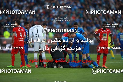 1069752, Tehran, Iran, Iran Pro League، Persian Gulf Cup، 2017-18 season، Second Leg، Week 25، Esteghlal ۱ v ۰ Persepolis on 2018/03/01 at Azadi Stadium