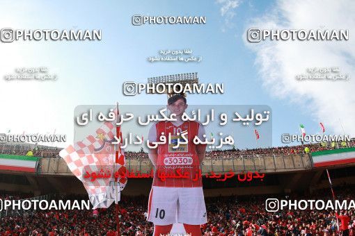 1069714, Tehran, Iran, لیگ برتر فوتبال ایران، Persian Gulf Cup، Week 25، Second Leg، Esteghlal 1 v 0 Persepolis on 2018/03/01 at Azadi Stadium