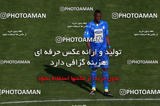 1024975, Tehran, Iran, لیگ برتر فوتبال ایران، Persian Gulf Cup، Week 25، Second Leg، Esteghlal 1 v 0 Persepolis on 2018/03/01 at Azadi Stadium