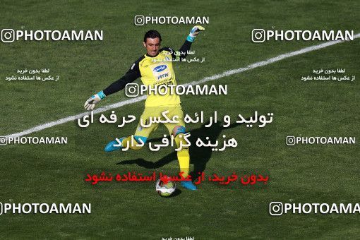 1025086, Tehran, Iran, لیگ برتر فوتبال ایران، Persian Gulf Cup، Week 25، Second Leg، Esteghlal 1 v 0 Persepolis on 2018/03/01 at Azadi Stadium