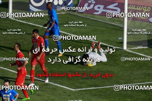 1025571, Tehran, Iran, Iran Pro League، Persian Gulf Cup، 2017-18 season، Second Leg، Week 25، Esteghlal ۱ v ۰ Persepolis on 2018/03/01 at Azadi Stadium