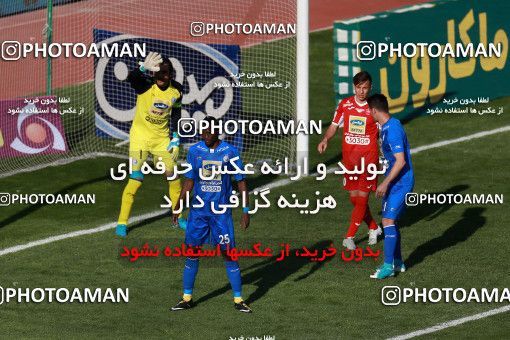 1025575, Tehran, Iran, Iran Pro League، Persian Gulf Cup، 2017-18 season، Second Leg، Week 25، Esteghlal ۱ v ۰ Persepolis on 2018/03/01 at Azadi Stadium