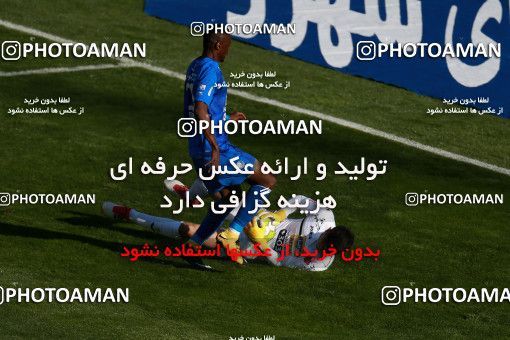 1024905, Tehran, Iran, لیگ برتر فوتبال ایران، Persian Gulf Cup، Week 25، Second Leg، Esteghlal 1 v 0 Persepolis on 2018/03/01 at Azadi Stadium