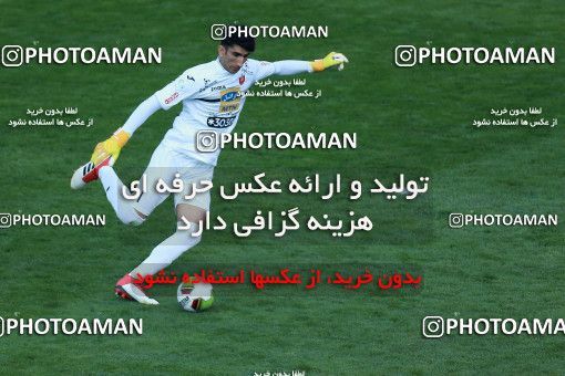 1025368, Tehran, Iran, لیگ برتر فوتبال ایران، Persian Gulf Cup، Week 25، Second Leg، Esteghlal 1 v 0 Persepolis on 2018/03/01 at Azadi Stadium