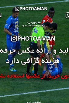 1025979, Tehran, Iran, Iran Pro League، Persian Gulf Cup، 2017-18 season، Second Leg، Week 25، Esteghlal ۱ v ۰ Persepolis on 2018/03/01 at Azadi Stadium