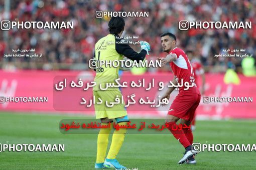 1021159, Tehran, Iran, Iran Pro League، Persian Gulf Cup، 2017-18 season، Second Leg، Week 25، Esteghlal ۱ v ۰ Persepolis on 2018/03/01 at Azadi Stadium