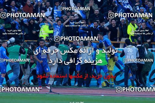 1018392, Tehran, Iran, Iran Pro League، Persian Gulf Cup، 2017-18 season، Second Leg، Week 25، Esteghlal ۱ v ۰ Persepolis on 2018/03/01 at Azadi Stadium