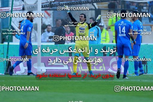 1019082, Tehran, Iran, Iran Pro League، Persian Gulf Cup، 2017-18 season، Second Leg، Week 25، Esteghlal ۱ v ۰ Persepolis on 2018/03/01 at Azadi Stadium