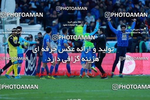 1018566, Tehran, Iran, Iran Pro League، Persian Gulf Cup، 2017-18 season، Second Leg، Week 25، Esteghlal ۱ v ۰ Persepolis on 2018/03/01 at Azadi Stadium