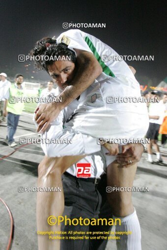 1930423, Tehran, Iran, AFC Champions League 2005, Quarter-final, Turning Play, Pas 3 v 3 Al Ain FC on 2005/09/21 at Shahid Dastgerdi Stadium