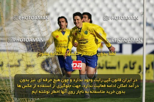 2005370, Tehran, Iran, Iran Pro League، Persian Gulf Cup، 2016-17 season، First Leg، Week 14، Persepolis ۱ v 2 Rah Ahan on 2006/12/29 at Azadi Stadium