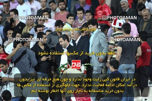 2111756, Tehran, Iran, Iran Pro League، Persian Gulf Cup، 2009-10 season، First Leg، Week 10، Persepolis 4 v 2 Fajr-e Sepasi Shiraz on 2009/10/07 at Azadi Stadium