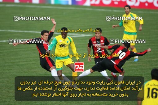 2191859, Tehran, Iran, Iran Pro League، Persian Gulf Cup، 2009-10 season، Second Leg، Week 23، Rah Ahan ۱ v ۰ Aboumoslem on 2010/01/16 at Ekbatan Stadium