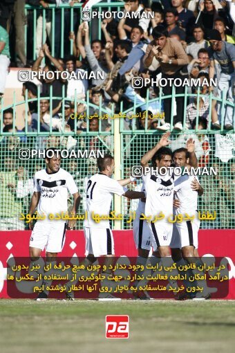 2191930, Bushehr, Iran, Iran Pro League، Persian Gulf Cup، 2009-10 season، Second Leg، Week 23، Shahin Boushehr 4 v ۱ Persepolis on 2010/01/16 at Shahid Beheshti Stadium