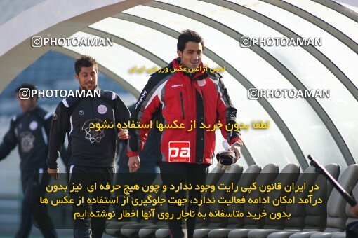 2192011, Tehran, Iran, Iran Pro League، Persian Gulf Cup، 2009-10 season، Second Leg، Week 24، Persepolis ۱ v ۰ Rah Ahan on 2010/01/22 at Azadi Stadium