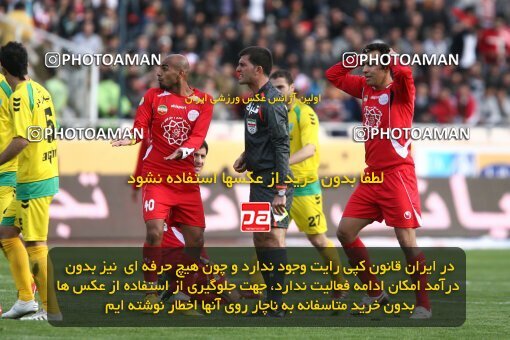 2192158, Tehran, Iran, Iran Pro League، Persian Gulf Cup، 2009-10 season، Second Leg، Week 24، Persepolis ۱ v ۰ Rah Ahan on 2010/01/22 at Azadi Stadium