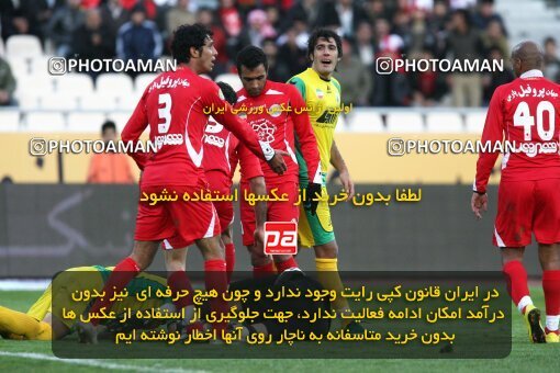 2192271, Tehran, Iran, Iran Pro League، Persian Gulf Cup، 2009-10 season، Second Leg، Week 24، Persepolis ۱ v ۰ Rah Ahan on 2010/01/22 at Azadi Stadium