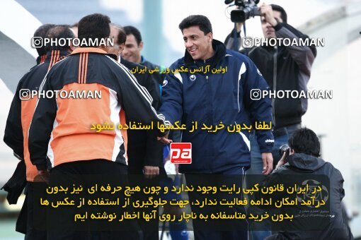 2193532, Tehran, Iran, Iran Pro League، Persian Gulf Cup، 2009-10 season، Second Leg، Week 27، Esteghlal 2 v ۰ Mes Kerman on 2010/02/17 at Azadi Stadium