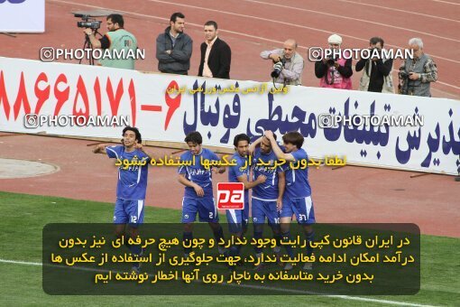 2201352, Tehran, Iran, Iran Pro League، Persian Gulf Cup، 2009-10 season، Second Leg، Week 31، Esteghlal ۱ v ۰ Zob Ahan Esfahan on 2010/04/19 at Azadi Stadium