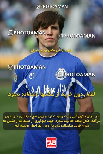 2201273, Tehran, Iran, Iran Pro League، Persian Gulf Cup، 2009-10 season، Second Leg، Week 31، Esteghlal ۱ v ۰ Zob Ahan Esfahan on 2010/04/19 at Azadi Stadium