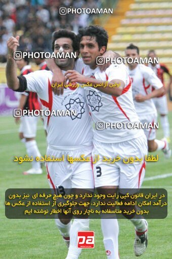 2201927, Mashhad, Iran, Iran Pro League، Persian Gulf Cup، 2009-10 season، Second Leg، Week 33، Aboumoslem 3 v ۱ Persepolis on 2010/05/06 at Samen Stadium