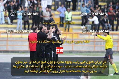 2201939, Mashhad, Iran, Iran Pro League، Persian Gulf Cup، 2009-10 season، Second Leg، Week 33، Aboumoslem 3 v ۱ Persepolis on 2010/05/06 at Samen Stadium